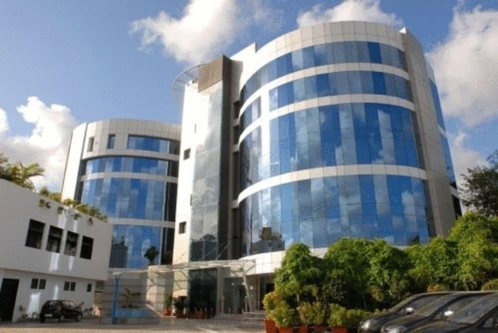 Hotel Peninsula Grand Bombay Exterior foto