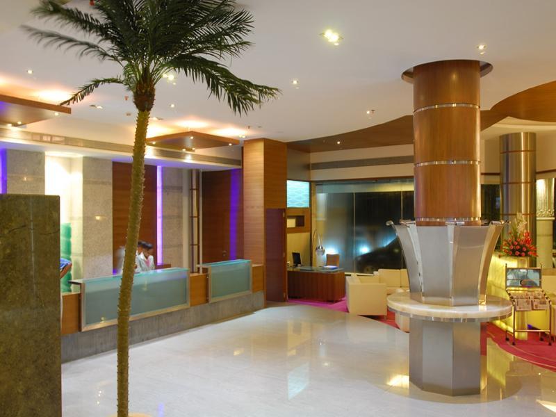 Hotel Peninsula Grand Bombay Exterior foto
