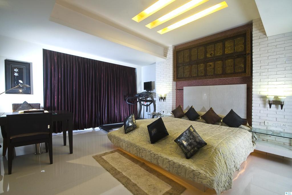 Hotel Peninsula Grand Bombay Exterior foto